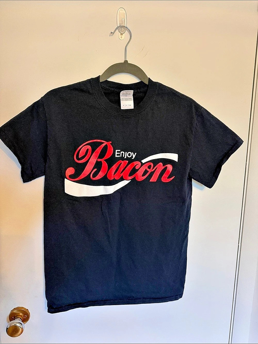 Gildan Enjoy Bacon Graphic Tee Black Size Small
